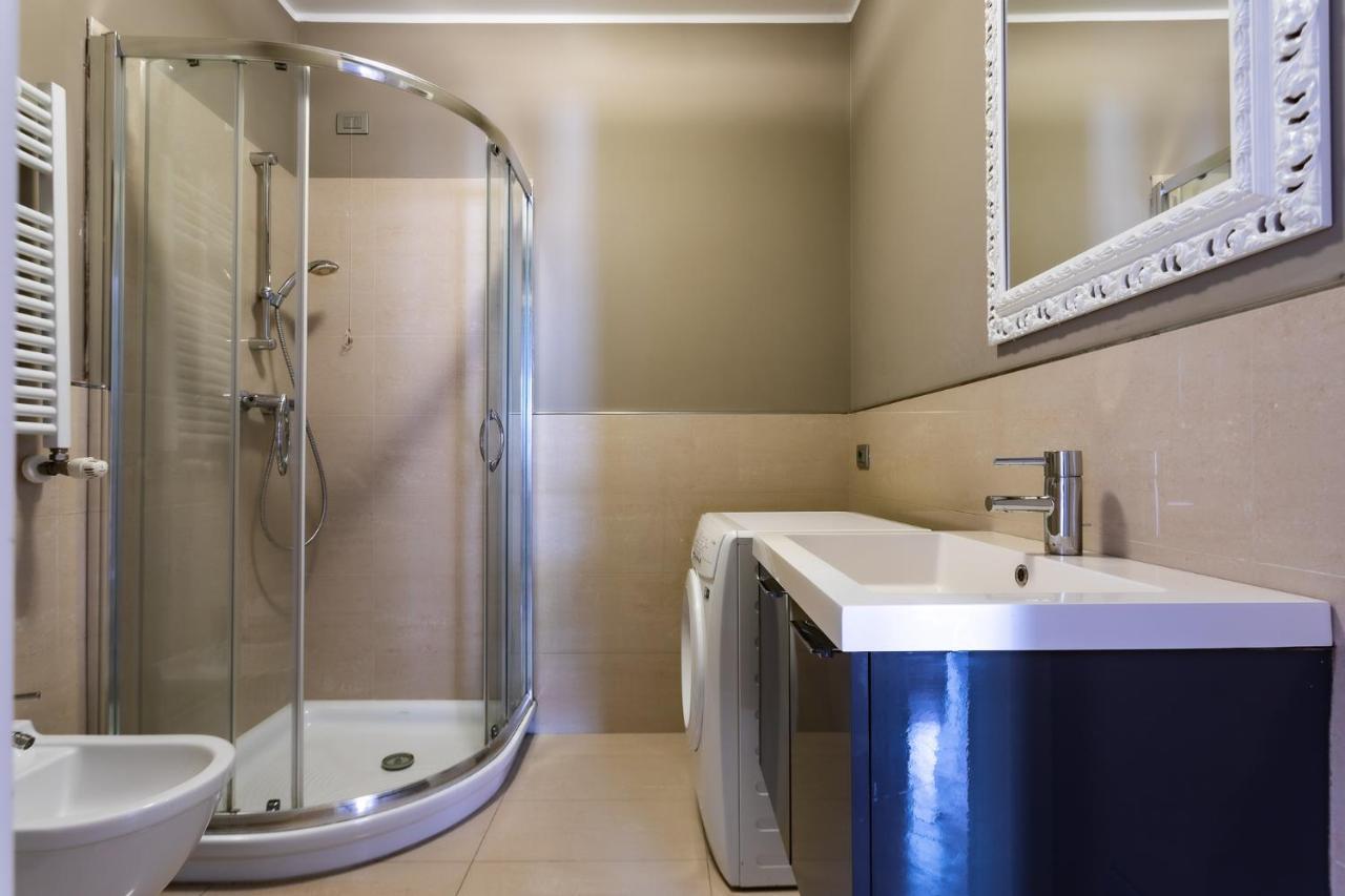 Porta Nuova Central Studio Верона Экстерьер фото